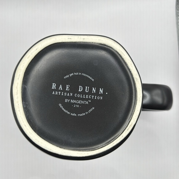 Rae Dunn ‘MOM' Mug - black with white. Perfect condition - Picture 5 of 5